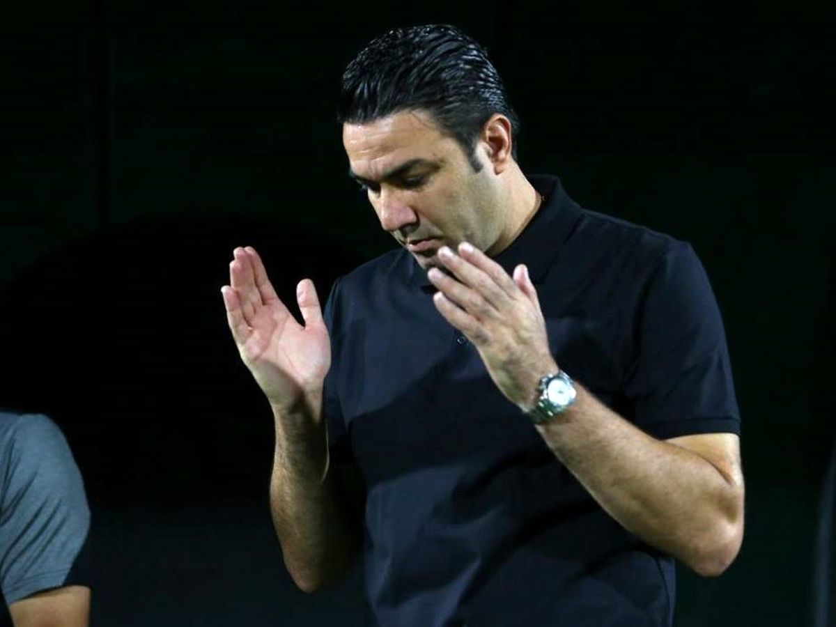 پدر نکونام: جواد باید استعفا دهد!
