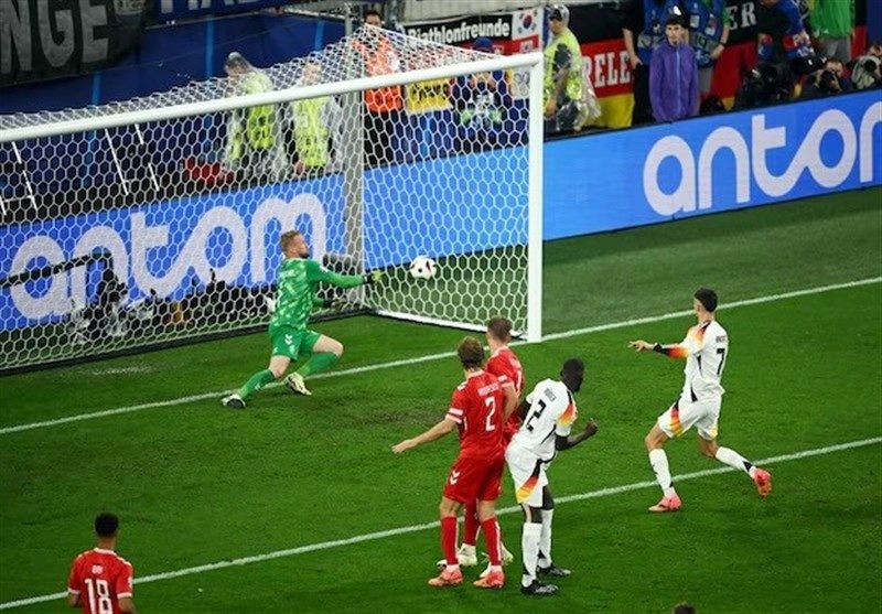  تمسخر آلمانی‌ها توسط هواداران انگلیسی 