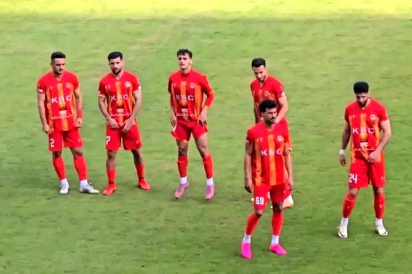 ماجرای عجیب رضاییان و نیمکت پرسپولیس/ عکس