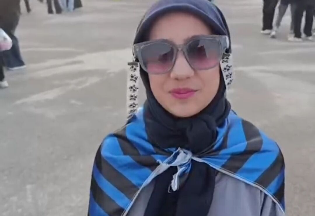 ببینید/ دختر هوادار استقلال طرفدار سپاهان شد