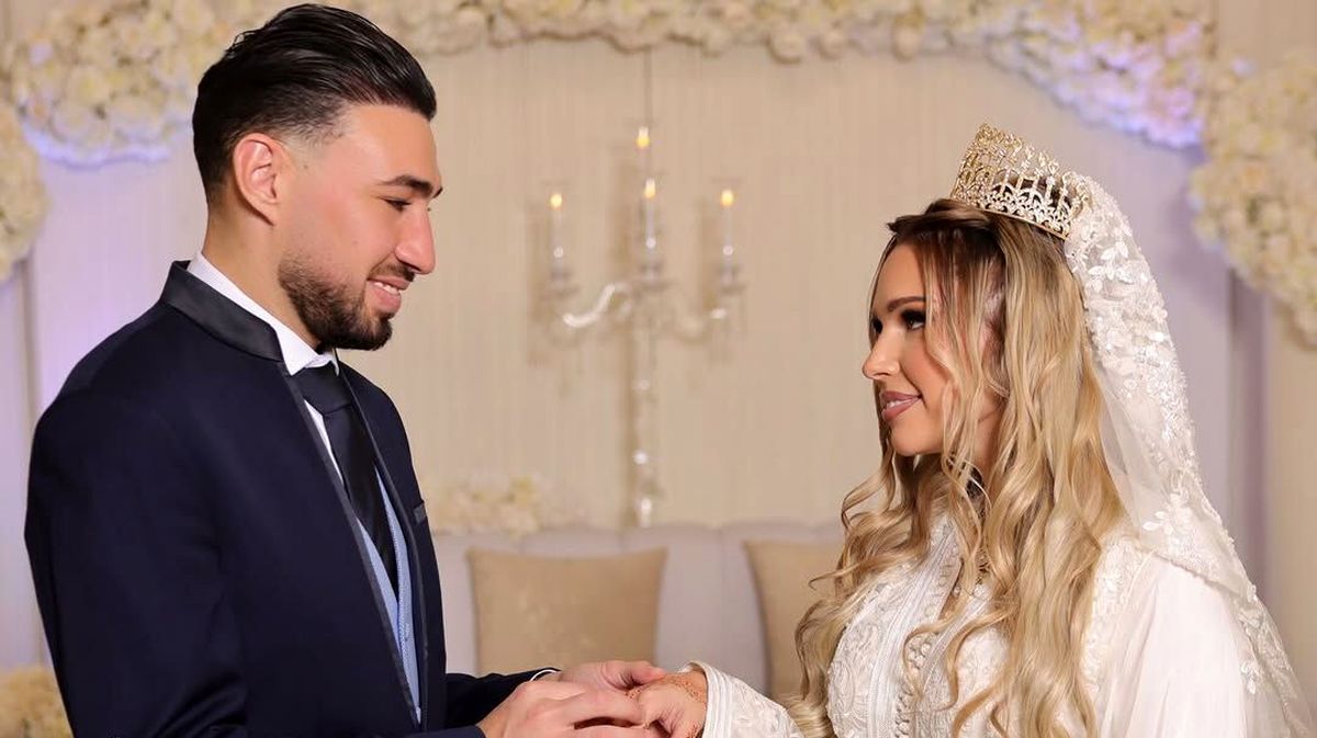 منیر الحدادی داماد شد/ ازدواج ستاره استقلال با مدل اسپانیایی/ آن ها از قبل یک دختر هم دارند/ تصاویر 