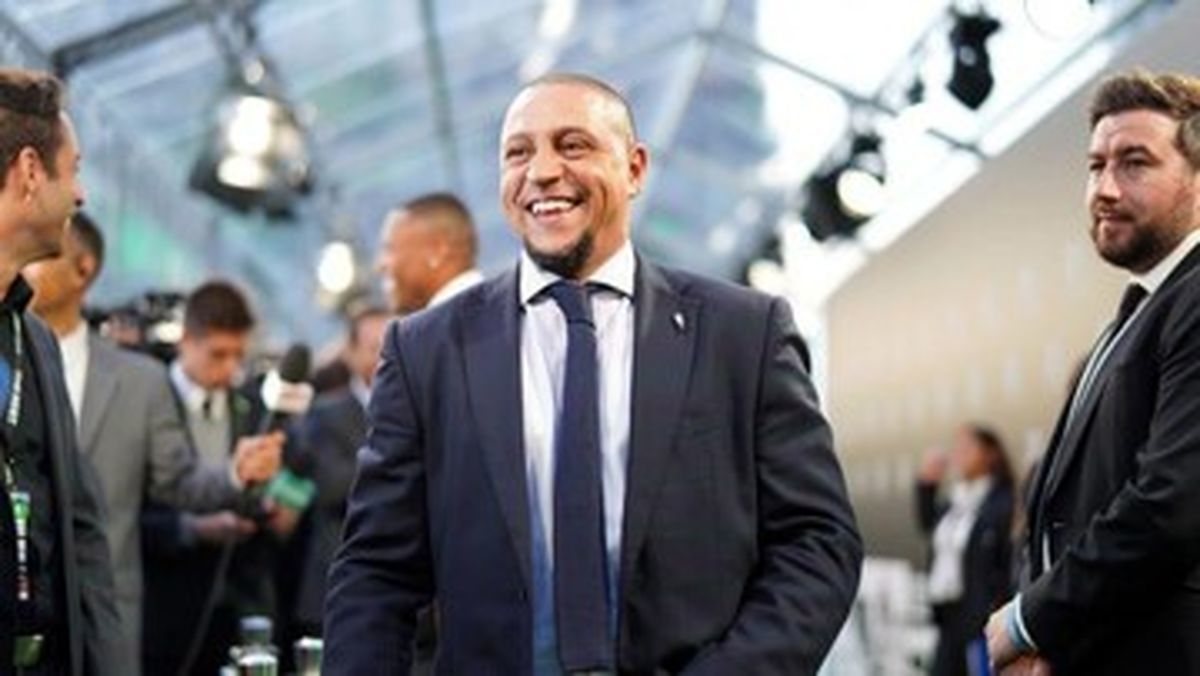 رونالدو توپ طلای من را دزدید!
