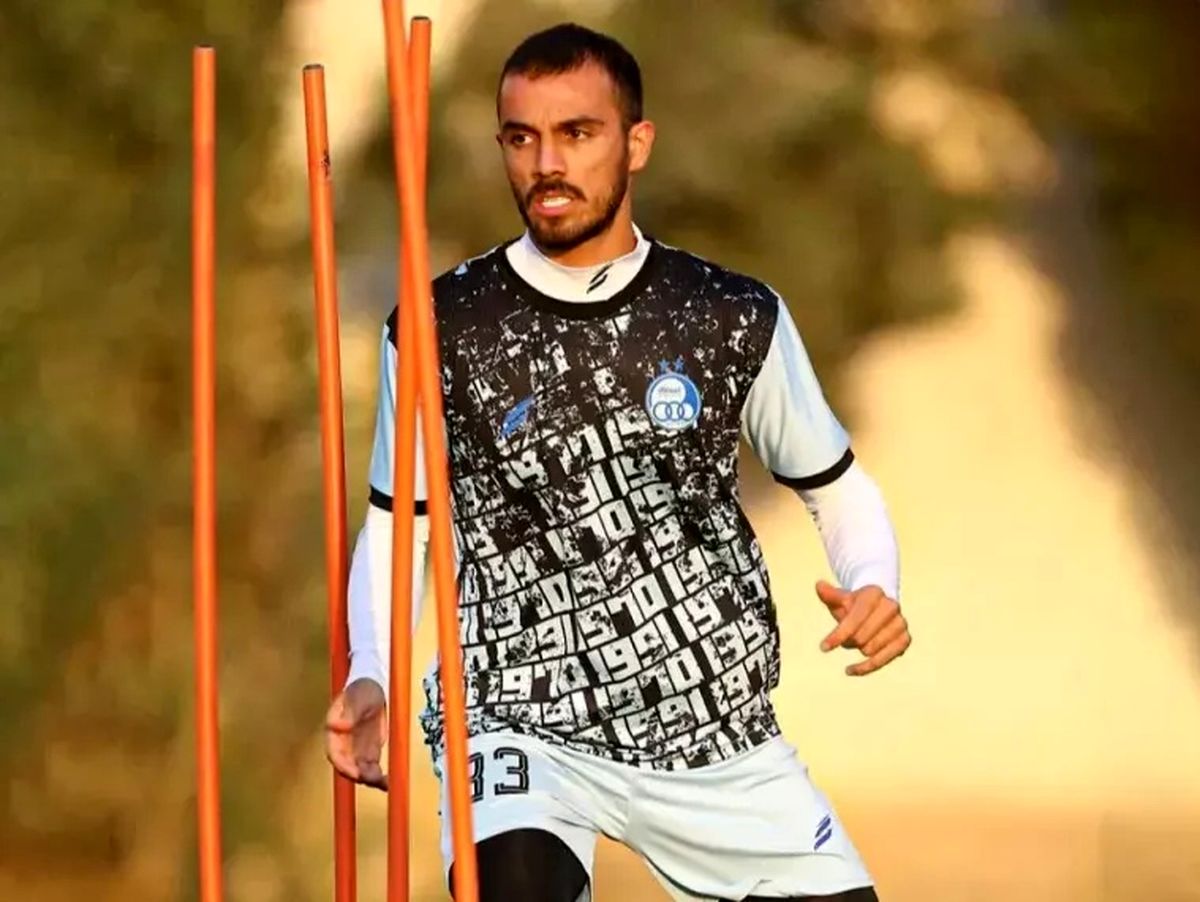 پایان شایعات درباره جدایی یک بازیکن از استقلال