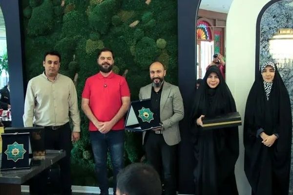 تجلیل از حسین یوسفی در ویژه‌برنامه «ستارگان خبرفوری»