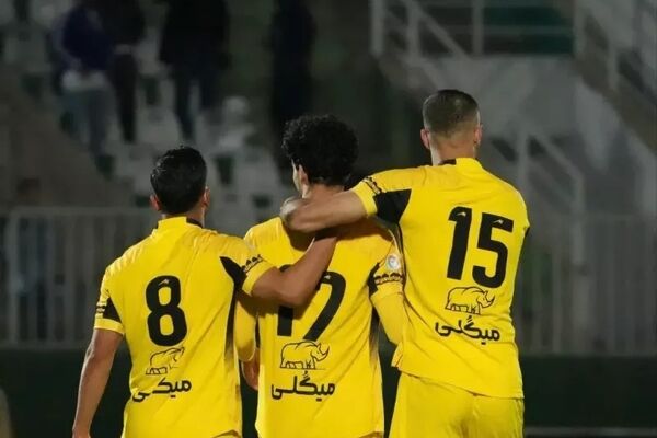 پاسخ فوری شیرازی‌ها به پست جنجالی شمس‌آذر