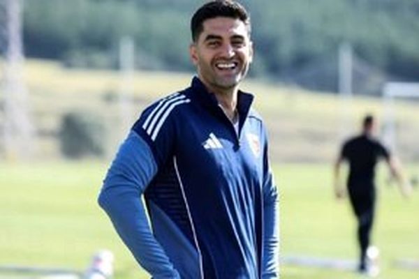 چرا علی کریمی استقلالی نشد؟