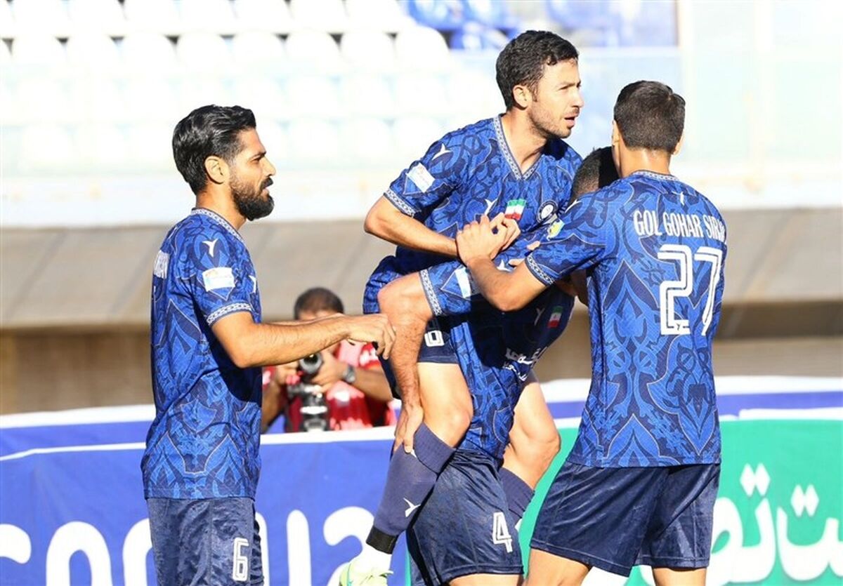 غیبت ۵ بازیکن گل‌گهر برابر استقلال خوزستان
