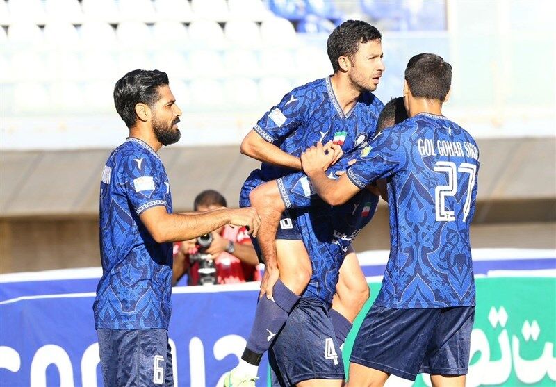 غیبت ۵ بازیکن گل‌گهر برابر استقلال خوزستان
