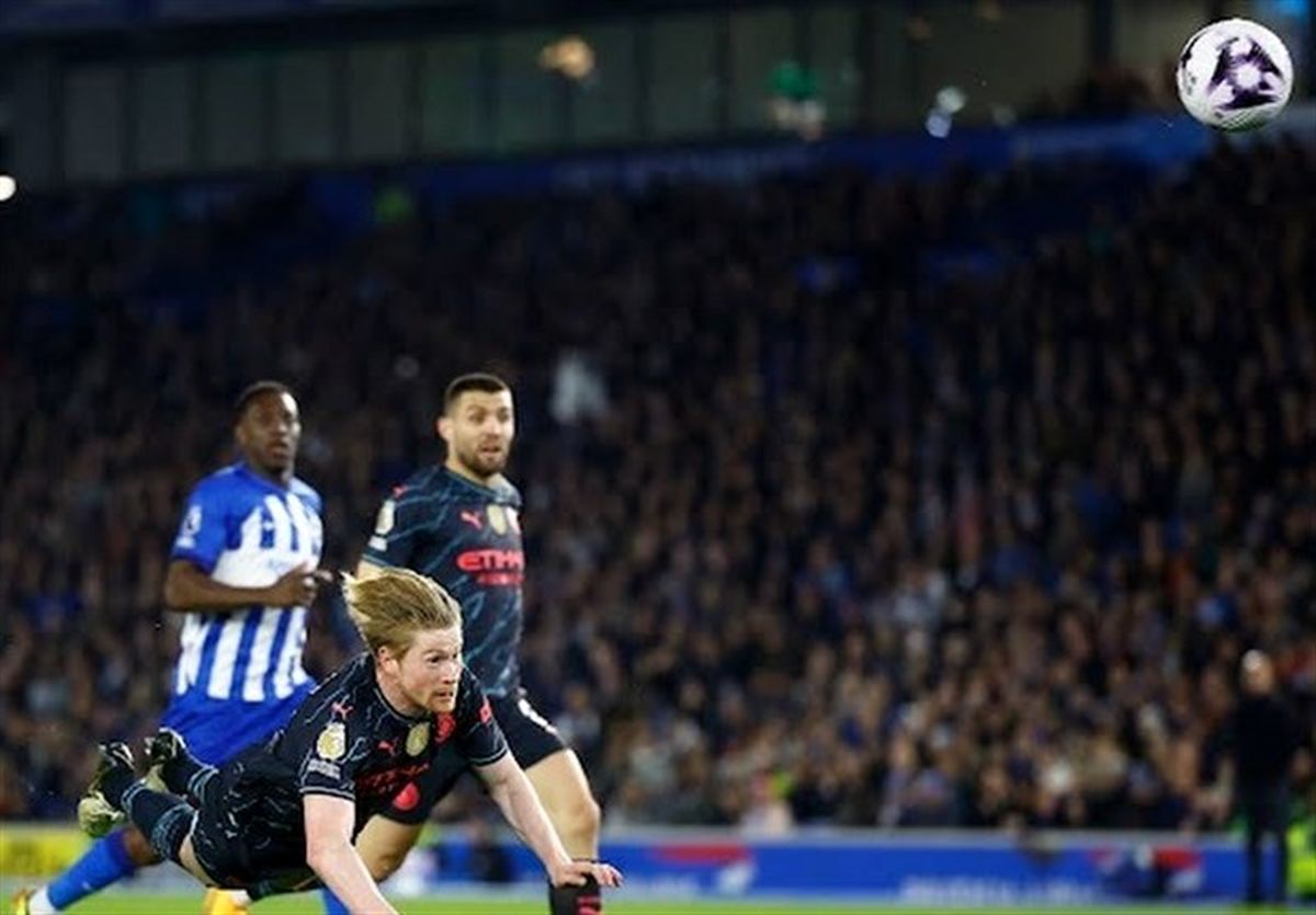 منچسترسیتی با بردی پرگل در کورس قهرمانی ماند