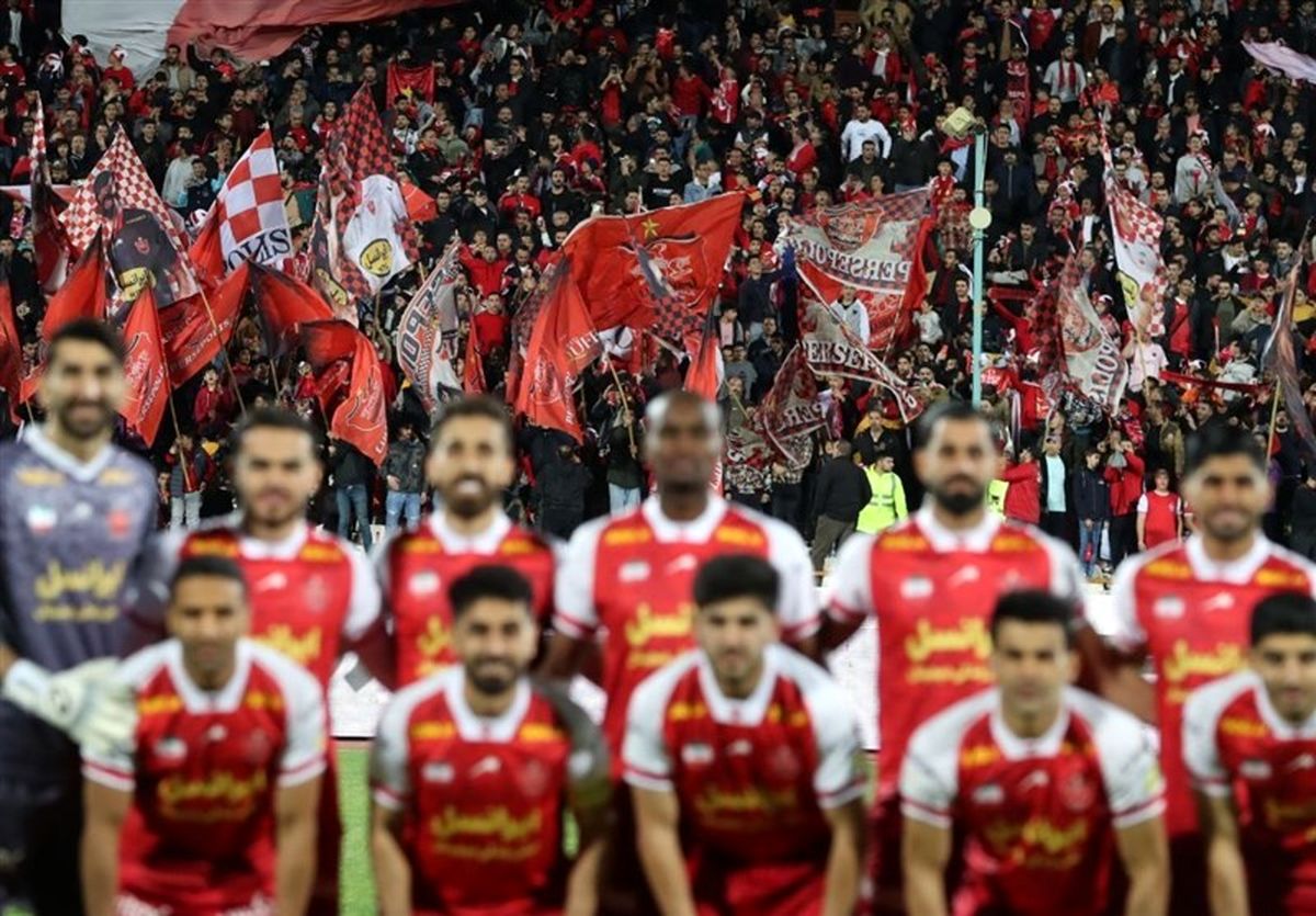 جابه‌جایی بانوان پرسپولیسی پس از شعار سپاهانی‌ها