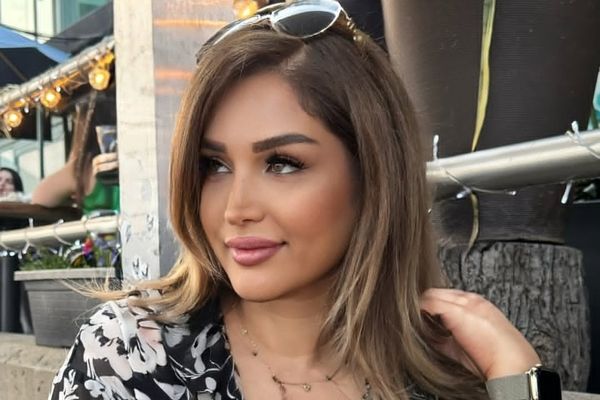 واکنش خواهر پژمان جمشیدی به اظهارات خواهر تتلو