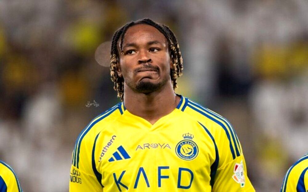 کری‌خوانی جنجالی مدافع النصر برای استقلال