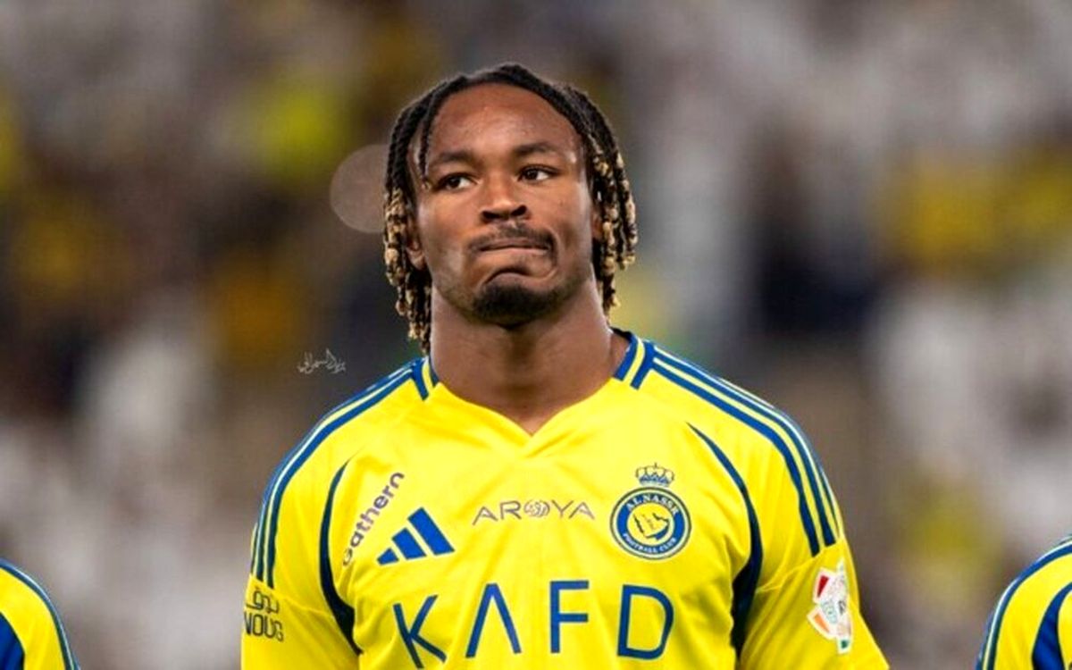 کری‌خوانی جنجالی مدافع النصر برای استقلال