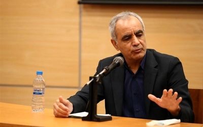 بهاروند: بعد از مشورت با وزیر ورزش تکلیف لیگ برتر را مشخص می‌کنیم