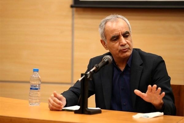 بهاروند: بعد از مشورت با وزیر ورزش تکلیف لیگ برتر را مشخص می‌کنیم