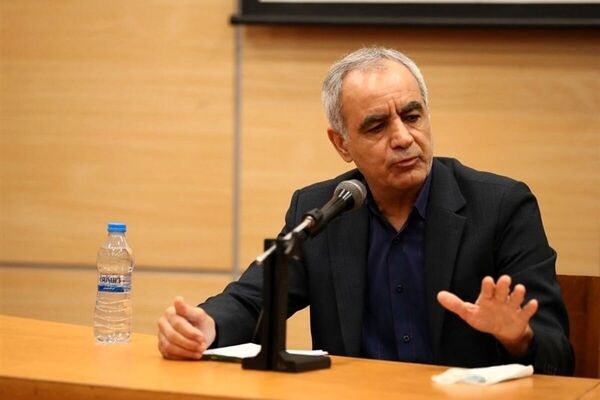 بهاروند: بعد از مشورت با وزیر ورزش تکلیف لیگ برتر را مشخص می‌کنیم