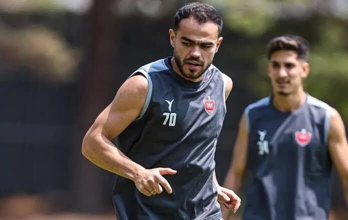 ستاره گران‌قیمت پرسپولیس و تمدید فصل انتظار!