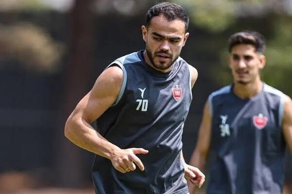 ستاره گران‌قیمت پرسپولیس و تمدید فصل انتظار!