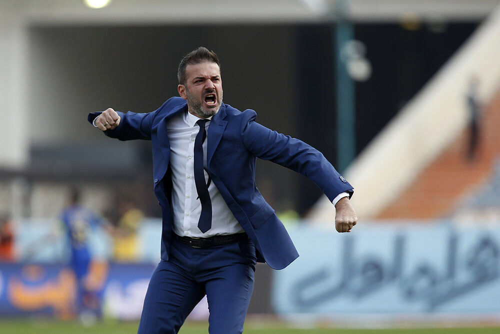 استراماچونی به استقلال بازمی گردد؟/ پیشنهاد وسوسه کننده آبی ها به سرمربی سابق