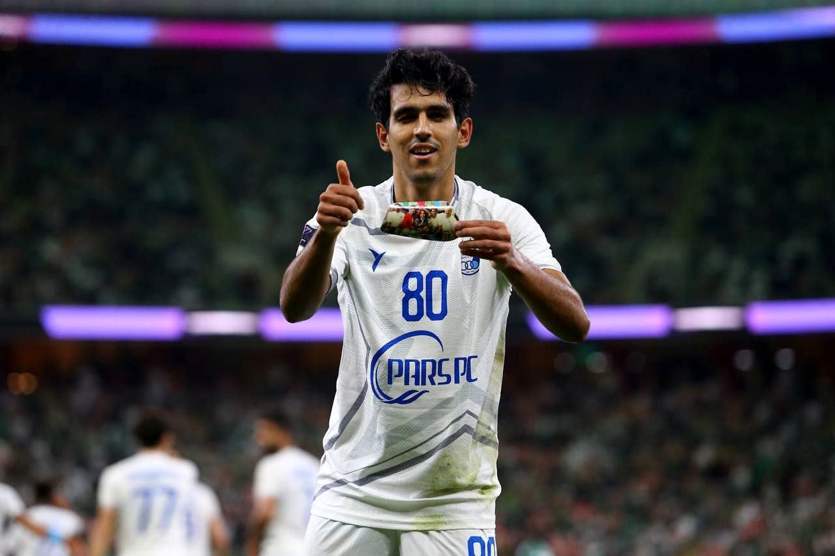 بازیکن استقلال محروم و جریمه شد
