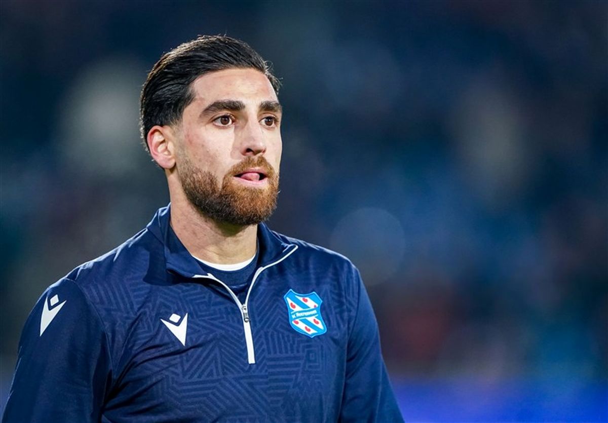 ببینید/ مدیتیشن عجیب علیرضا جهانبخش در جریان مسابقه ایران با ازبکستان 