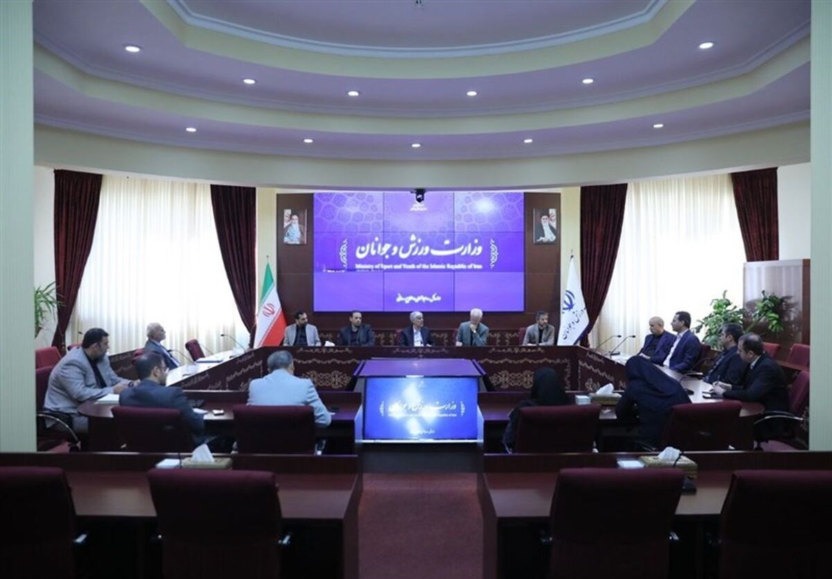 برگزاری چهارمین جلسه اخذ مدرک حرفه‌ای استقلال و پرسپولیس
