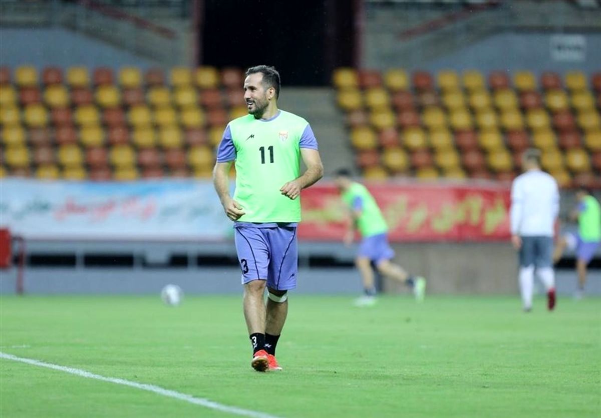  محرومیت و جریمه نقدی هافبک استقلال خوزستان 