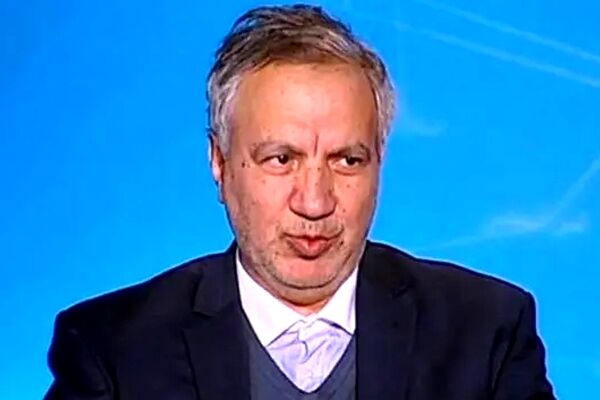 حمله مهاجرانی به مجری صدا و سیما که دختران فوتبالیست را تهدید جانی کرد: اگر مامور سیا و موساد بود همینگونه حرف می‌زد!