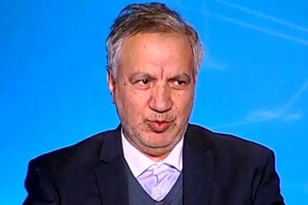 حمله مهاجرانی به مجری صدا و سیما که دختران فوتبالیست را تهدید جانی کرد: اگر مامور سیا و موساد بود همینگونه حرف می‌زد!