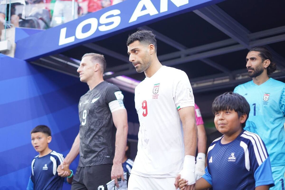عکس | ملاقات طارمی با مرد محبوب پرسپولیسی‌ها در امارات