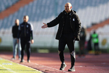 یک استقلالی در ارمنستان قهرمان شد!