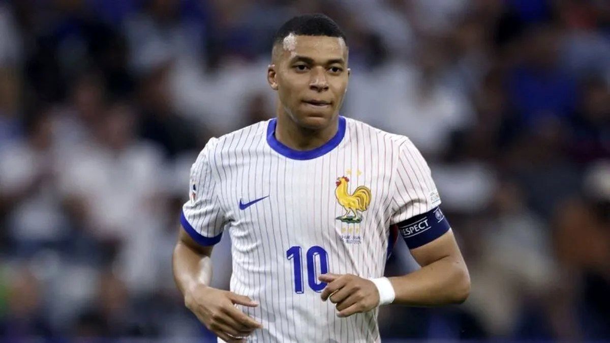 امباپه از فهرست فرانسه خط خورد
