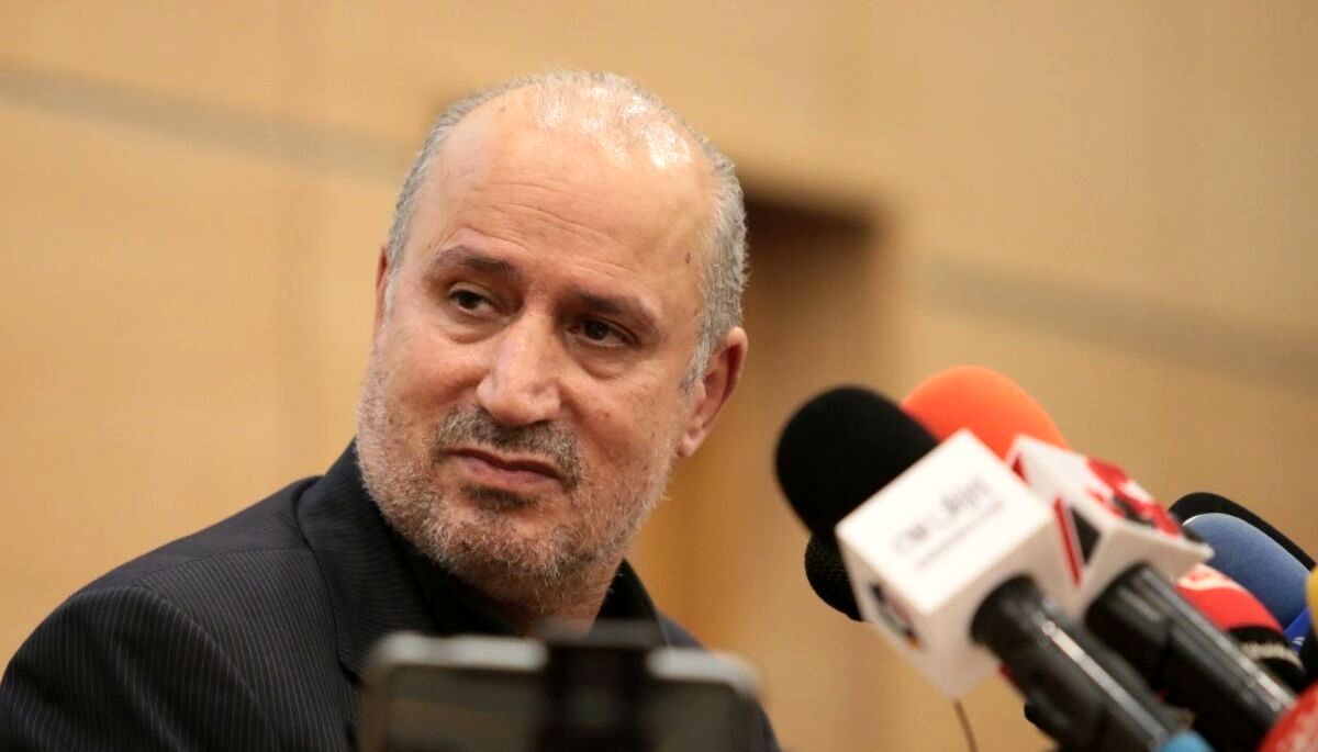 توجیه عجیب مهدی تاج درباره حواله‌های ملی‌پوشان؛ خودرو که هر کسی می‌تواند وارد کند!
