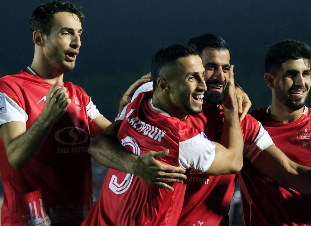 «مفت خور»ها به نیمکت پرسپولیس چسبیده اند/ اینهایی که از سر و کول گاریدو بالا می روند را نمی شناسم
