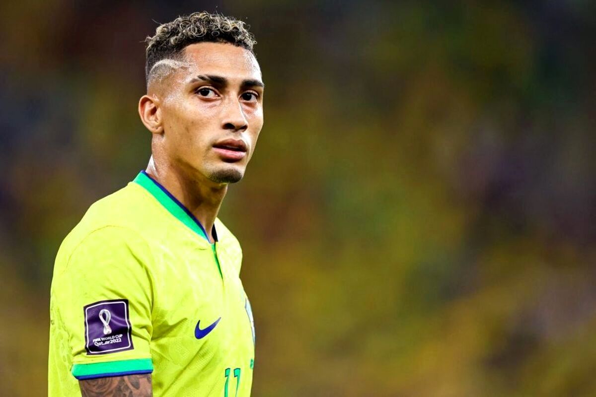 رافینیا پاسخ هواداران معترض برزیلی را داد
