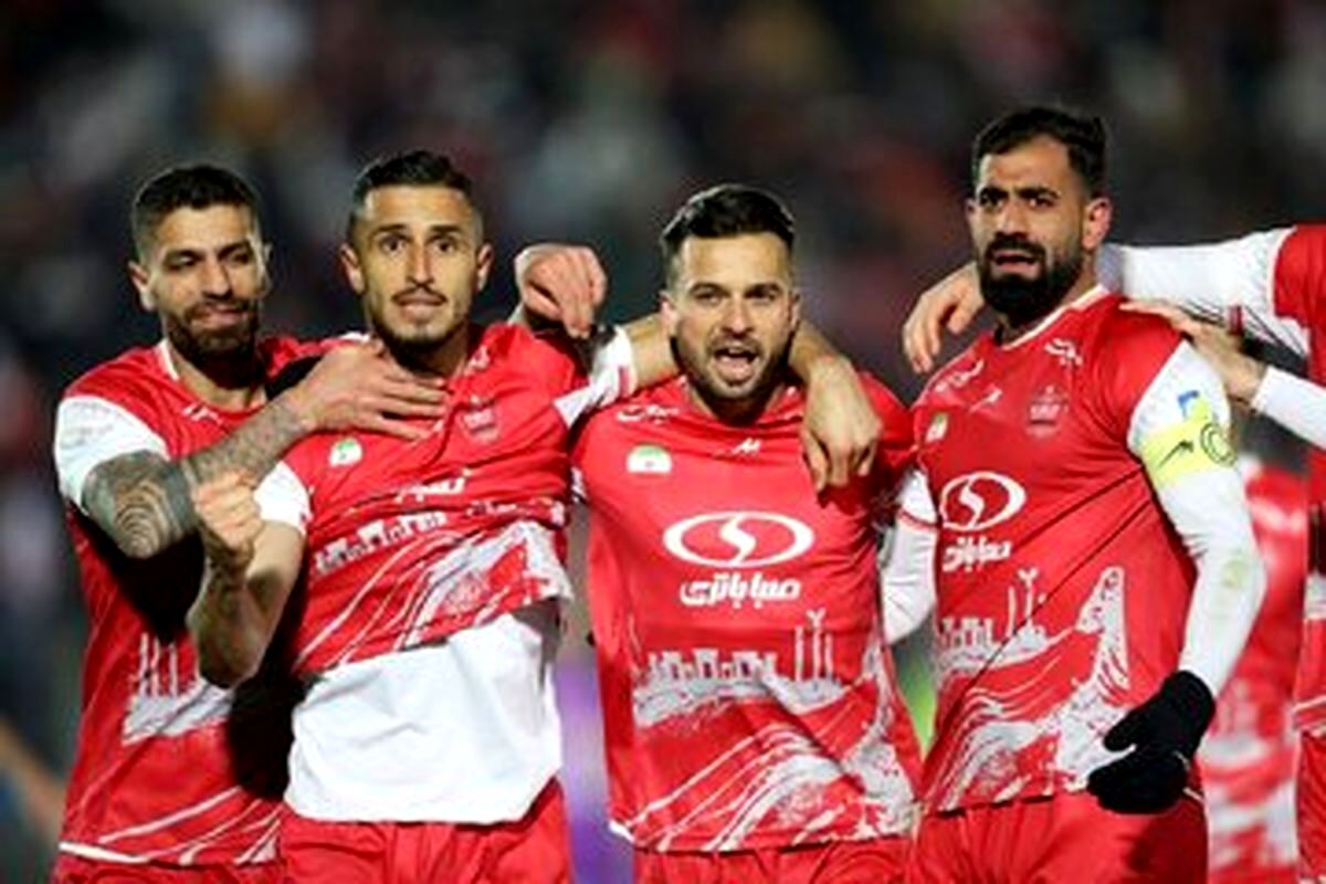 پوستر ویژه پرسپولیس برای سوپرجام/ گنگسترها به خط شدند
