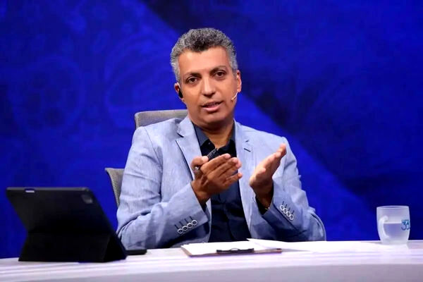 ببینید/ واکنش تند عادل فردوسی پور به اهانت گزارشگر افغانستانی