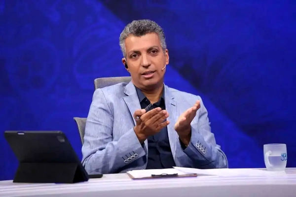 ببینید/ واکنش تند عادل فردوسی پور به اهانت گزارشگر افغانستانی