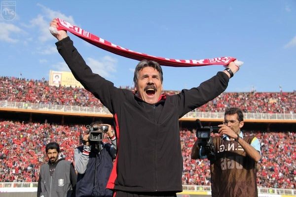 مرد محبوب تراکتوری‌ها تماشاگر بازی رئال مادرید شد/ عکس 