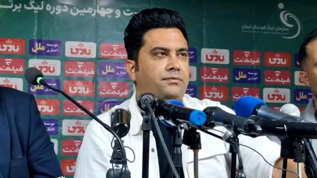  اخباری: نباید به سپاهان می‌باختیم