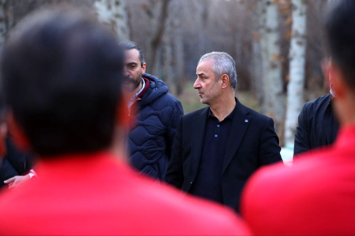 ببینید/ خوش‌آمدگویی جواد خیابانی به کارتال به زبان ترکی حین گزارش مسابقه!