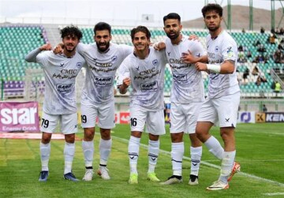 نوار شکست‌های چادرملو با برتری برابر ذوب‌آهن قطع شد