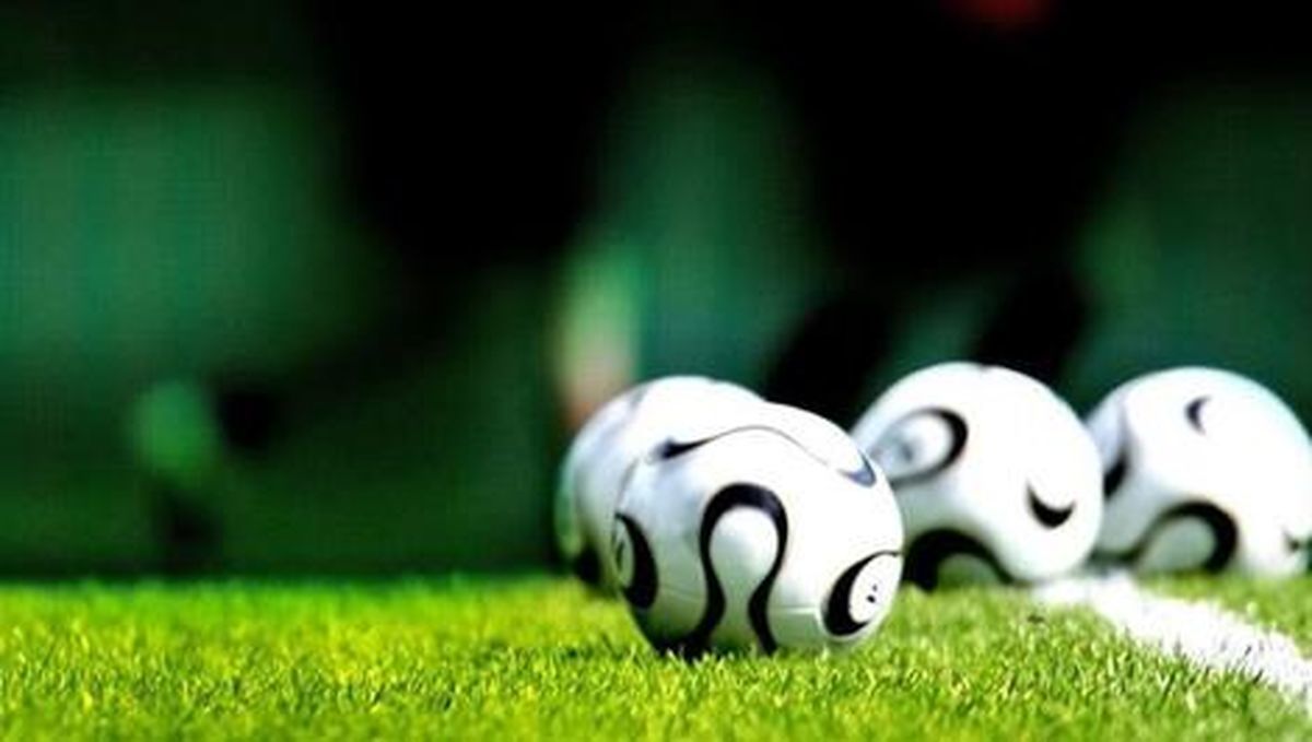 تورم نجومی در فوتبال ایران؛ افزایش بی‌رویه قیمت بازیکنان داخلی
