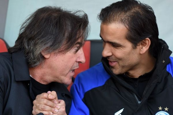 مربی پرتغالی قراردادش با استقلال را فسخ کرد/ بازگشت بقیه خارجی‌ها در هاله ای از ابهام