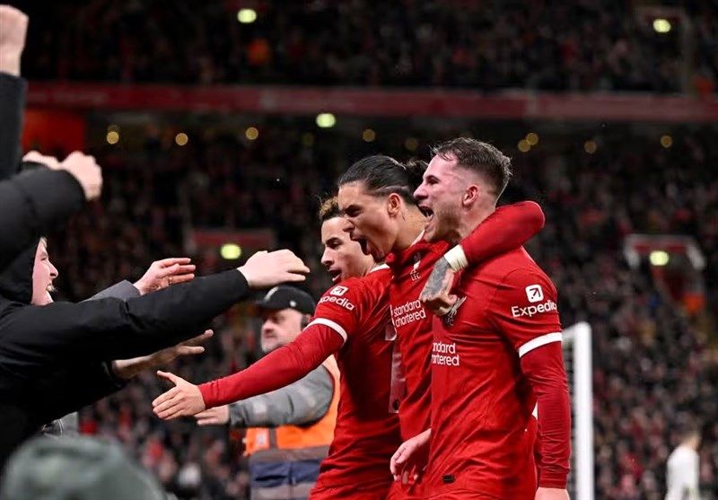 لیورپول صدر جدول را از آرسنال پس گرفت