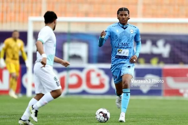 ستاره برزیلی به یاد مردم ایران