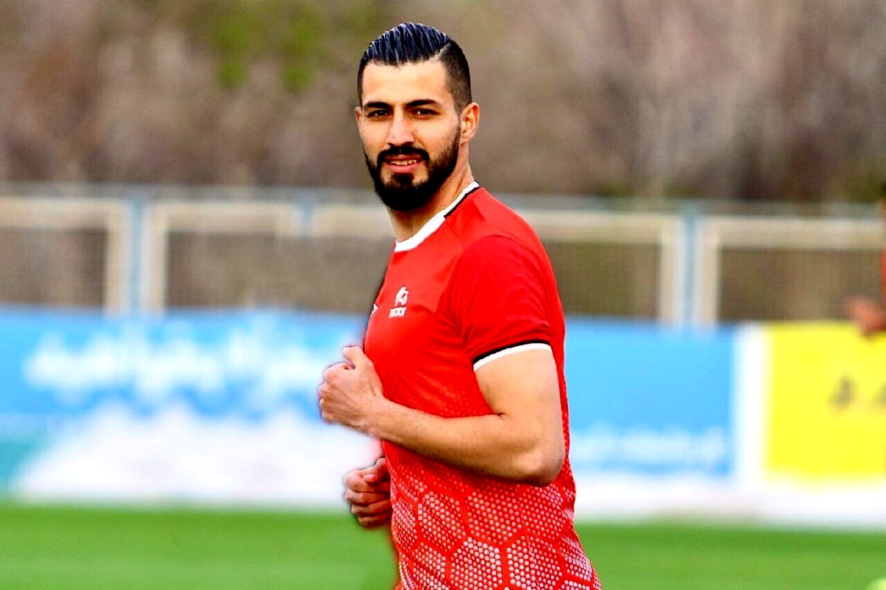 هافبک سابق پرسپولیس و استقلال در لیگ قرقیزستان/ عکس 