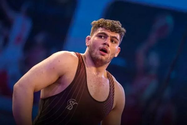 رونمایی از پدیده جدید کشتی ایران؛ قهرمان در آزاد، نایب قهرمان در فرنگی