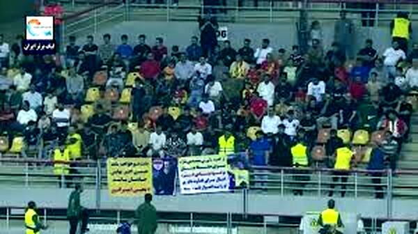 ببینید/ بنر اتفاق عجیب در اهواز! موعود بنیادی فر تهدید جانی شد