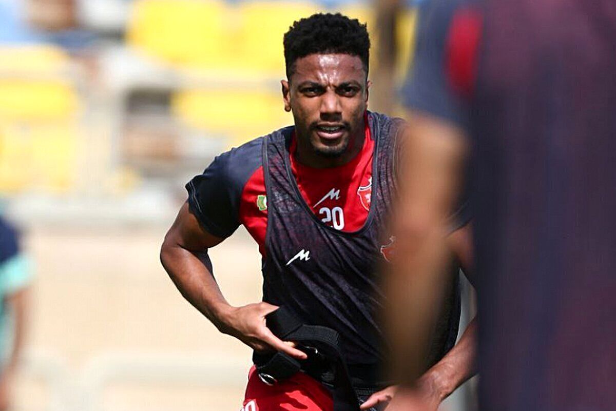 ستاره پرسپولیس به خاطر منچستریونایتد و یوونتوس رفتنی شد
